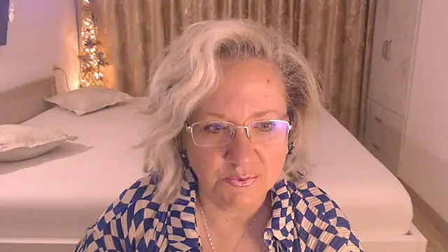 Snapshot of Raisshy chatting on 07-14-26, 02:05 Raisshy online show from 07-14-26, 02:05