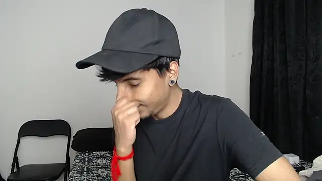 Snapshot of stevenosori chatting on 11-01-25, 04:36 stevenosori online show from 11-01-25, 04:36