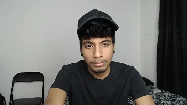 Snapshot of stevenosori chatting on 11-02-25, 02:14 stevenosori online show from 11-02-25, 02:14