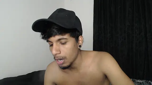 Snapshot of stevenosori chatting on 11-15-25, 03:04 stevenosori online show from 11-15-25, 03:04