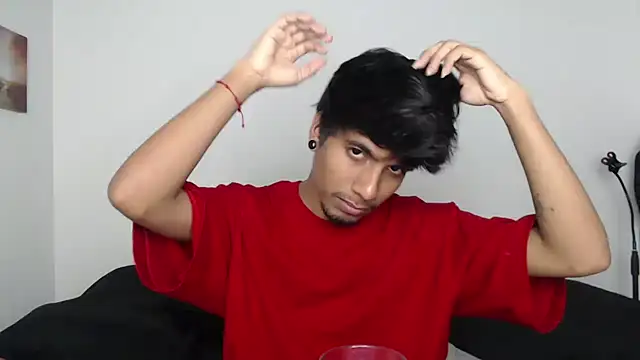 Snapshot of stevenosori chatting on 12-03-25, 03:47 stevenosori online show from 12-03-25, 03:47