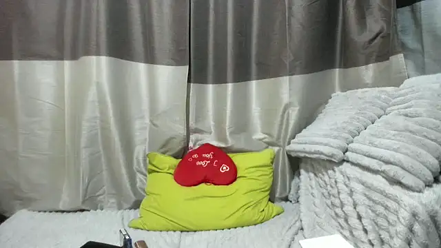 jessystarr online show from 11-18-25, 06:01