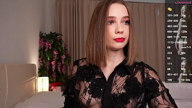 Snapshot of BabyEllen chatting on 10-31-25, 05:47 BabyEllen online show from 10-31-25, 05:47