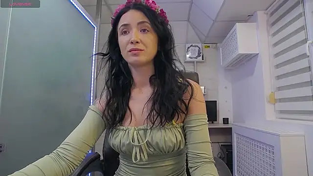 Snapshot of GlamKate chatting on 03-11-25, 10:29 GlamKate online show from 03-11-25, 10:29