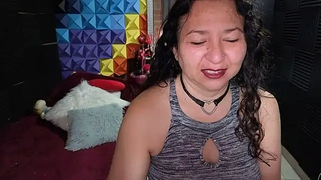 Snapshot of katifoxx chatting on 01-08-26, 03:25 katifoxx online show from 01-08-26, 03:25