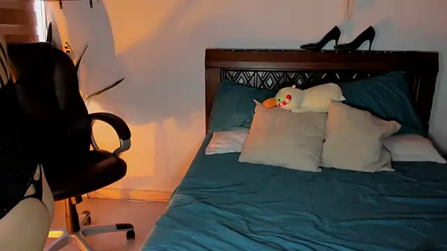 Ariella tits online show from 03-14-26, 10:59