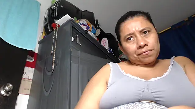 adrixxx38 online show from 03-28-26, 02:44