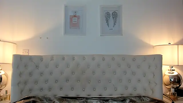Snapshot of JessicaJames23 chatting on 06-06-26, 11:15 JessicaJames23 online show from 06-06-26, 11:15