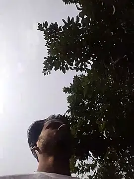 Snapshot of sujanmanda chatting on 10-29-25, 05:20 sujanmanda online show from 10-29-25, 05:20