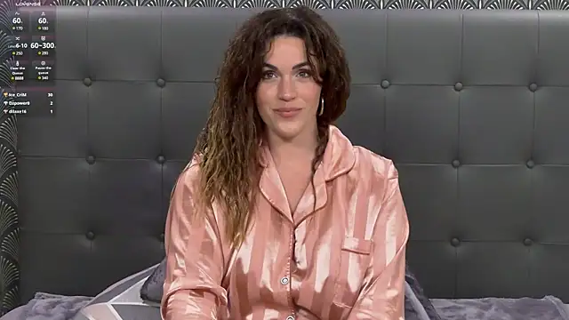 Snapshot of Clara-xoxo chatting on 12-09-24, 02:17 Clara-xoxo online show from 12-09-24, 02:17