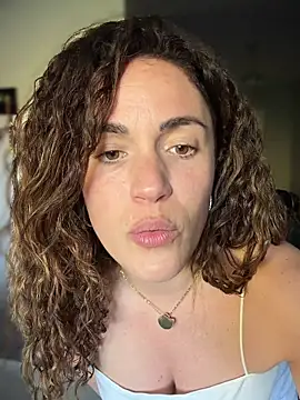 Clara-xoxo online show from 03-01-26, 01:57