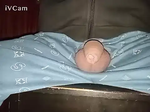 Snapshot of Bigdick666cm chatting on 12-10-24, 05:33 Bigdick666cm online show from 12-10-24, 05:33