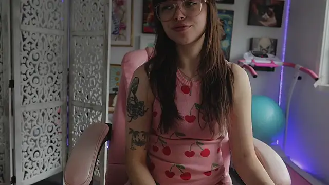 makiyahbelle online show from 06-25-26, 05:45