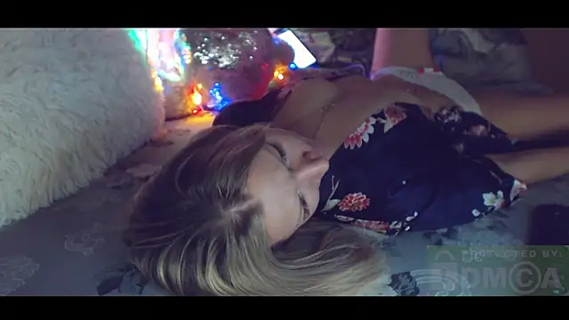 mimmi  online show from 12-04-24, 10:08