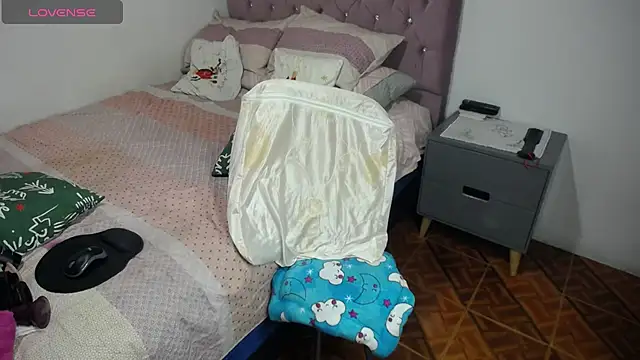 Snapshot of cristin_doll_ chatting on 01-09-25, 07:18 cristin doll online show from 01-09-25, 07:18