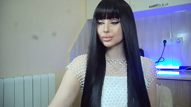 Snapshot of Lady_Joli chatting on 06-12-26, 05:34 Lady Joli online show from 06-12-26, 05:34