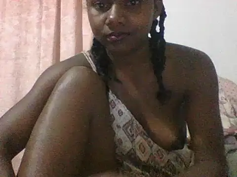 Snapshot of Hamie_sexy chatting on 11-15-25, 07:21 Hamie sexy online show from 11-15-25, 07:21