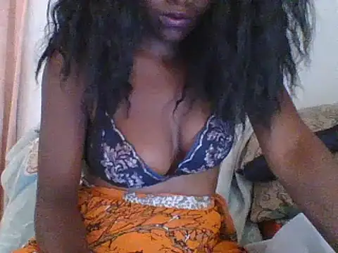 Snapshot of Hamie_sexy chatting on 11-29-25, 10:40 Hamie sexy online show from 11-29-25, 10:40