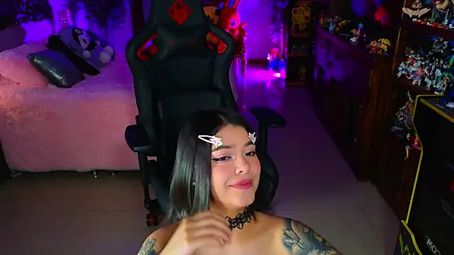 Snapshot of ambarEvans chatting on 01-30-25, 11:13 ambarEvans online show from 01-30-25, 11:13