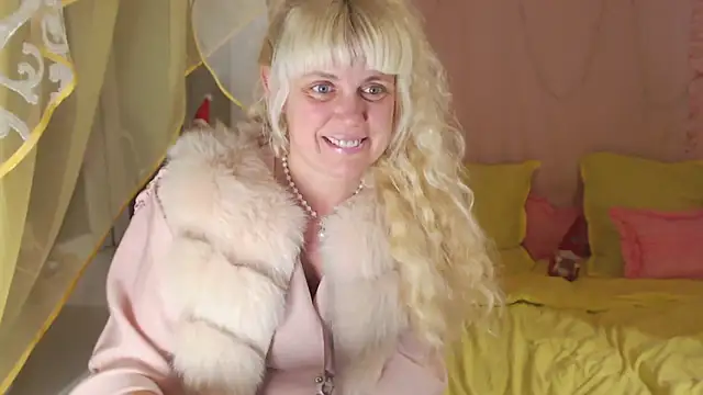 SunnySylvia online show from 12-01-24, 04:29