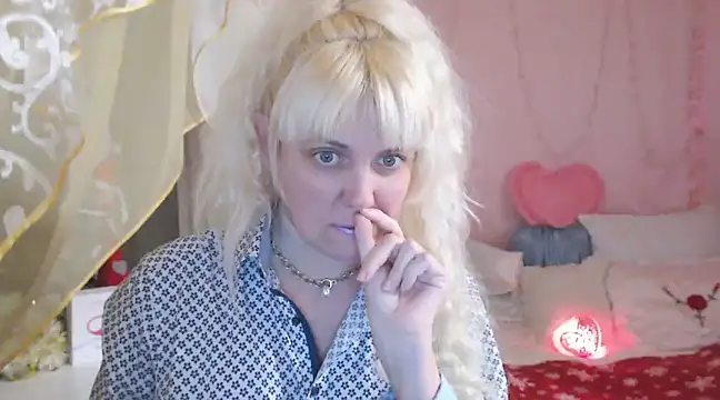 SunnySylvia online show from 01-04-25, 04:00