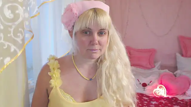 SunnySylvia online show from 02-02-25, 02:24