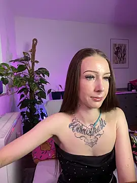 Snapshot of Trixie-Tainted chatting on 12-10-24, 04:27 Trixie-Tainted online show from 12-10-24, 04:27