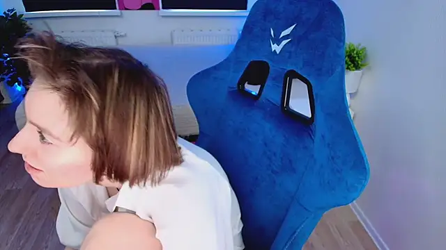 CranberryHot online show from 03-12-25, 07:57