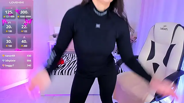 HelenaRegal online show from 02-22-25, 09:34