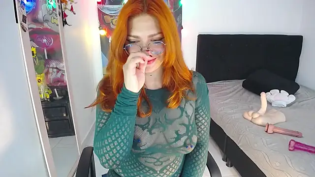 coraline101  online show from 03-10-26, 02:05