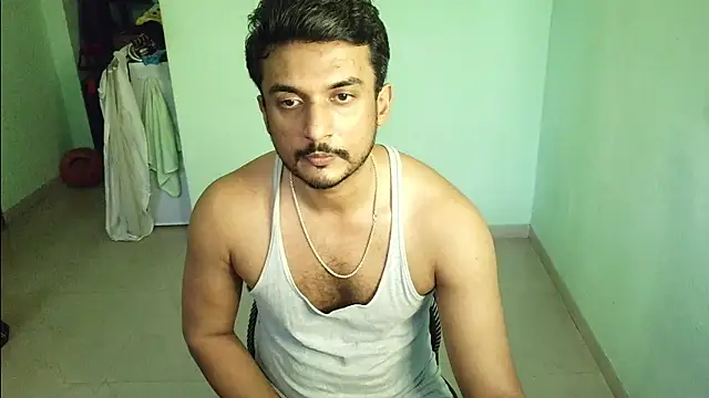 Snapshot of daringcutie chatting on 11-06-25, 08:59 daringcutie online show from 11-06-25, 08:59