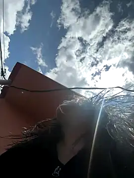 latinfemale online show from 10-16-25, 04:52