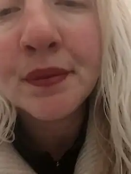 Mllesha74000 online show from 02-04-25, 03:47