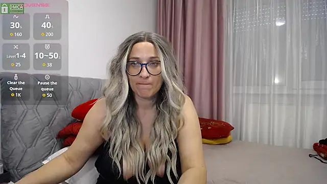 Aphrodite S32 online show from 11-17-25, 08:20