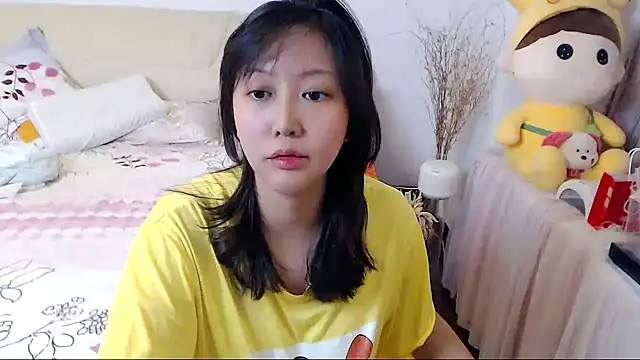 Snapshot of 328coco chatting on 12-21-25, 04:25 328coco online show from 12-21-25, 04:25