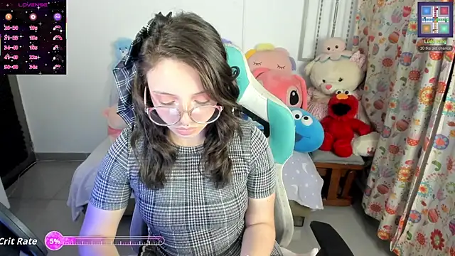 Snapshot of linda-schmidt chatting on 05-15-26, 03:24 linda-schmidt online show from 05-15-26, 03:24