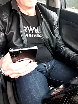 Snapshot of giorgio481510 chatting on 11-27-25, 06:37 giorgio481510 online show from 11-27-25, 06:37