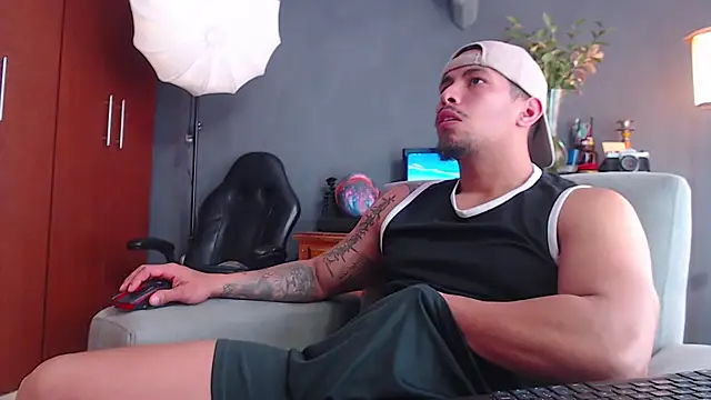 geirge teacherxx online show from 10-23-25, 06:28