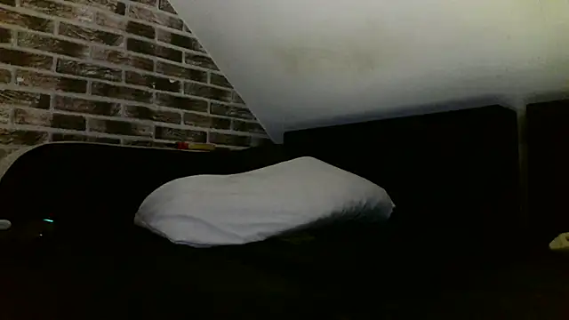 Snapshot of InMeinenMund chatting on 03-11-25, 08:09 InMeinenMund online show from 03-11-25, 08:09