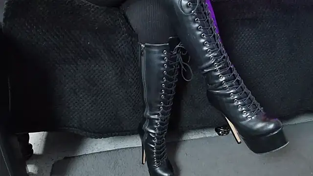  Jade 16 online show from 11-19-25, 11:43