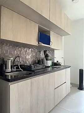 emma andrew1 online show from 03-25-26, 04:35