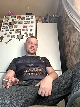 Snapshot of DanielOhCool chatting on 03-08-26, 07:12 DanielOhCool online show from 03-08-26, 07:12