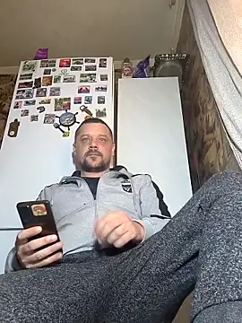 Snapshot of DanielOhCool chatting on 03-21-26, 05:56 DanielOhCool online show from 03-21-26, 05:56