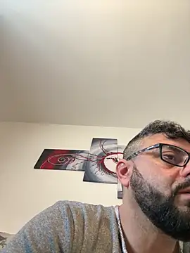 Snapshot of ChiIul11 chatting on 03-21-26, 09:58 ChiIul11 online show from 03-21-26, 09:58