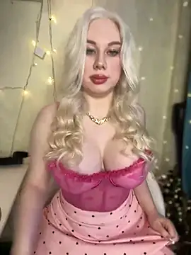 LaraHollywood online show from 02-15-25, 02:37