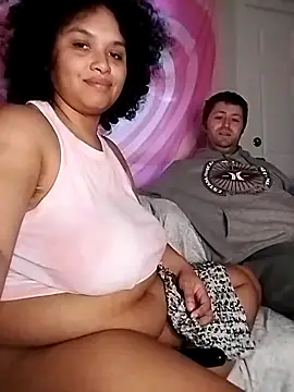 Snapshot of TasteeKitty chatting on 02-13-25, 12:24 TasteeKitty online show from 02-13-25, 12:24