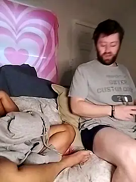 Snapshot of TasteeKitty chatting on 03-18-25, 06:46 TasteeKitty online show from 03-18-25, 06:46