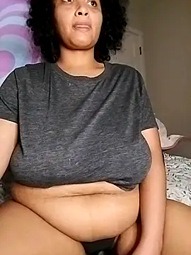 Snapshot of TasteeKitty chatting on 09-19-25, 02:40 TasteeKitty online show from 09-19-25, 02:40