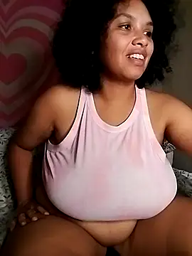 Snapshot of TasteeKitty chatting on 10-20-25, 05:52 TasteeKitty online show from 10-20-25, 05:52