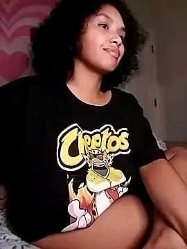 Snapshot of TasteeKitty chatting on 11-12-25, 09:21 TasteeKitty online show from 11-12-25, 09:21